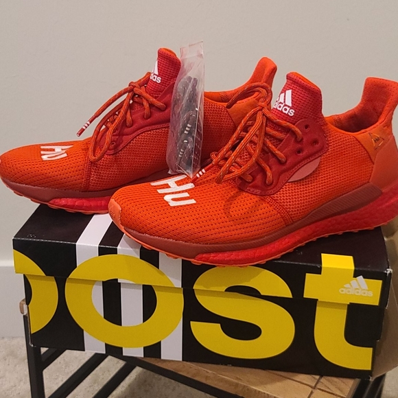 Pharell Williams Adidas ultra boost solar HUPRD - Picture 2 of 8